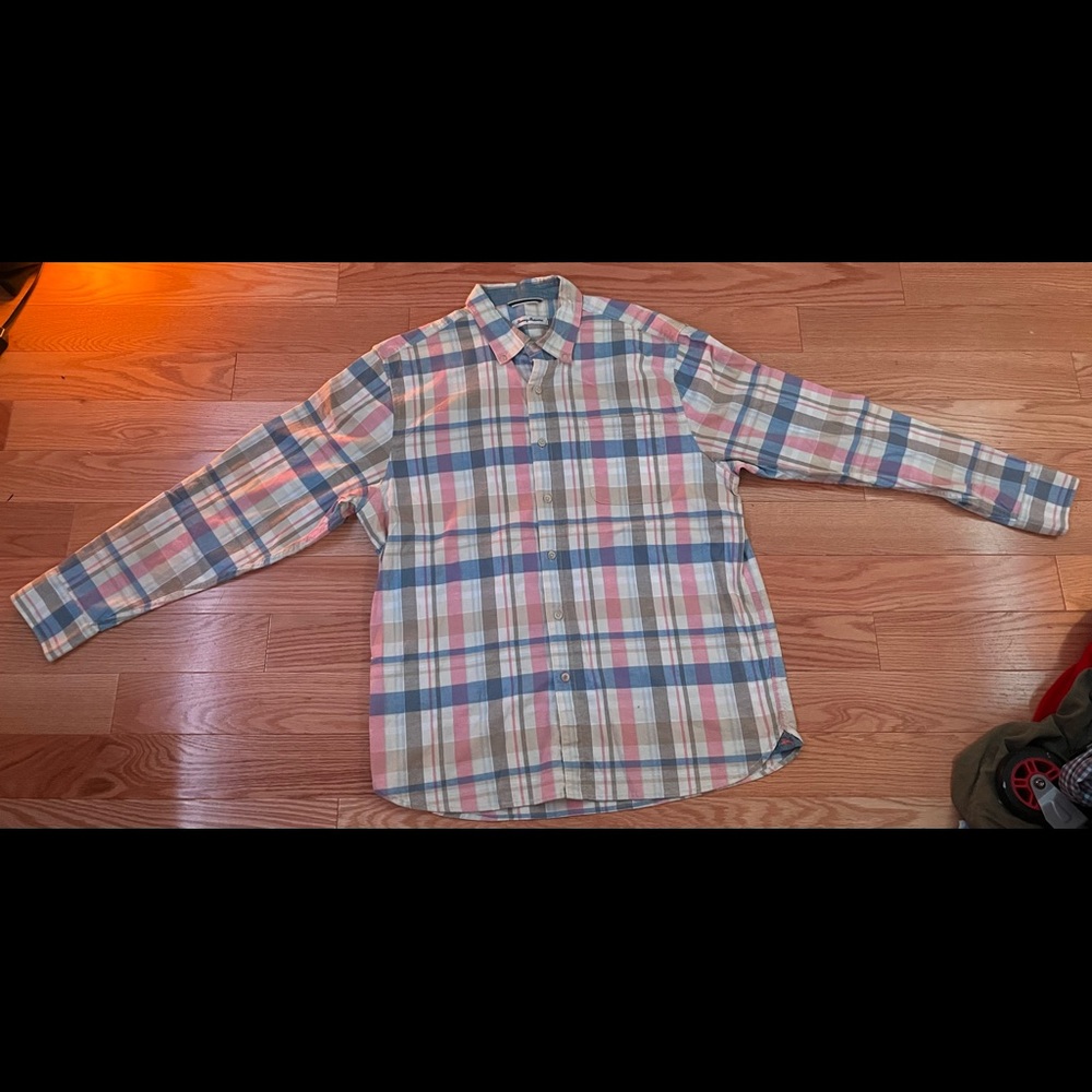 Long sleeve Tommy Bahama button up